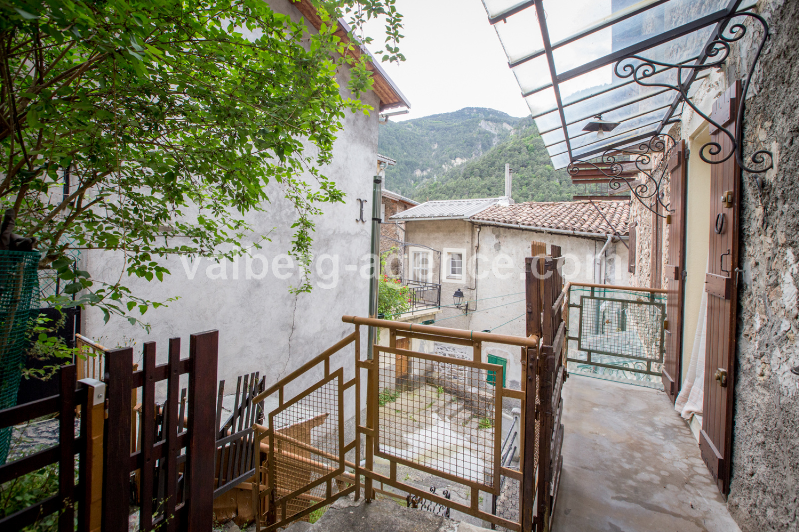 Image_, Appartement, Guillaumes, ref :3342