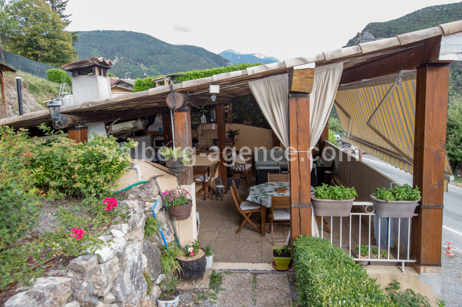 Image_, Maison, Guillaumes, ref :3372