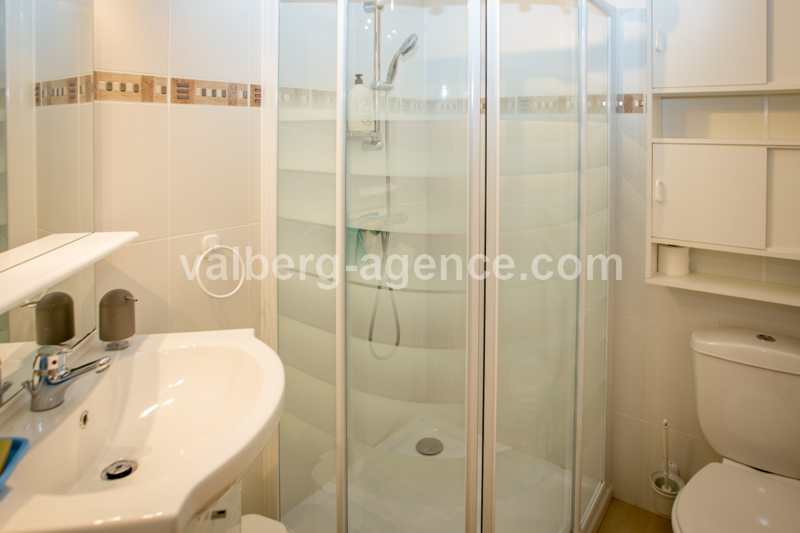 Image_, Maison, Guillaumes, ref :3372