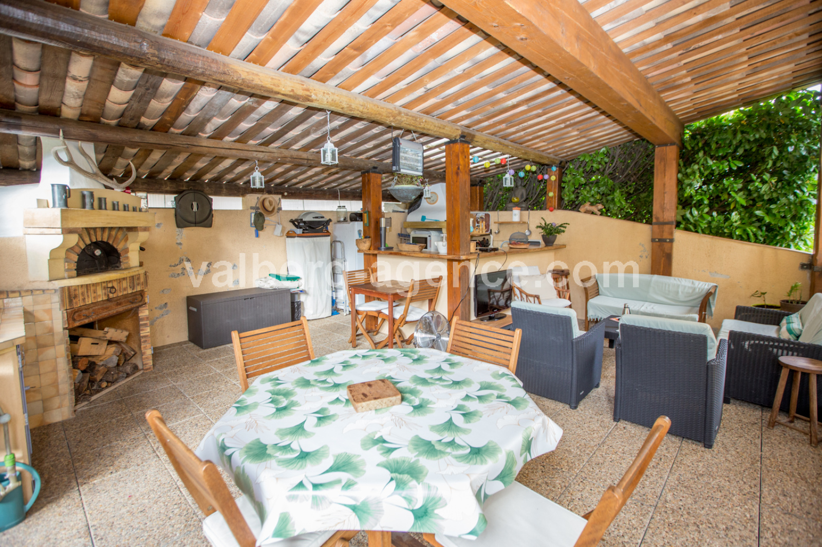 Image_, Maison, Guillaumes, ref :3372