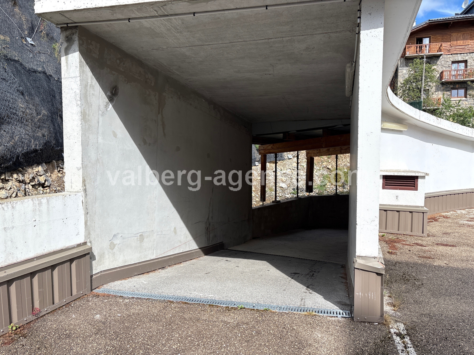 Image_, Parking, Valberg, ref :3368